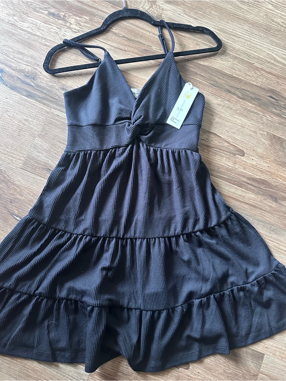 Ocean Drive Black Ribbed Knot-Front Tiered Slip